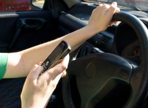 Florida bill texting while driving lawsuit injury car accident attorney