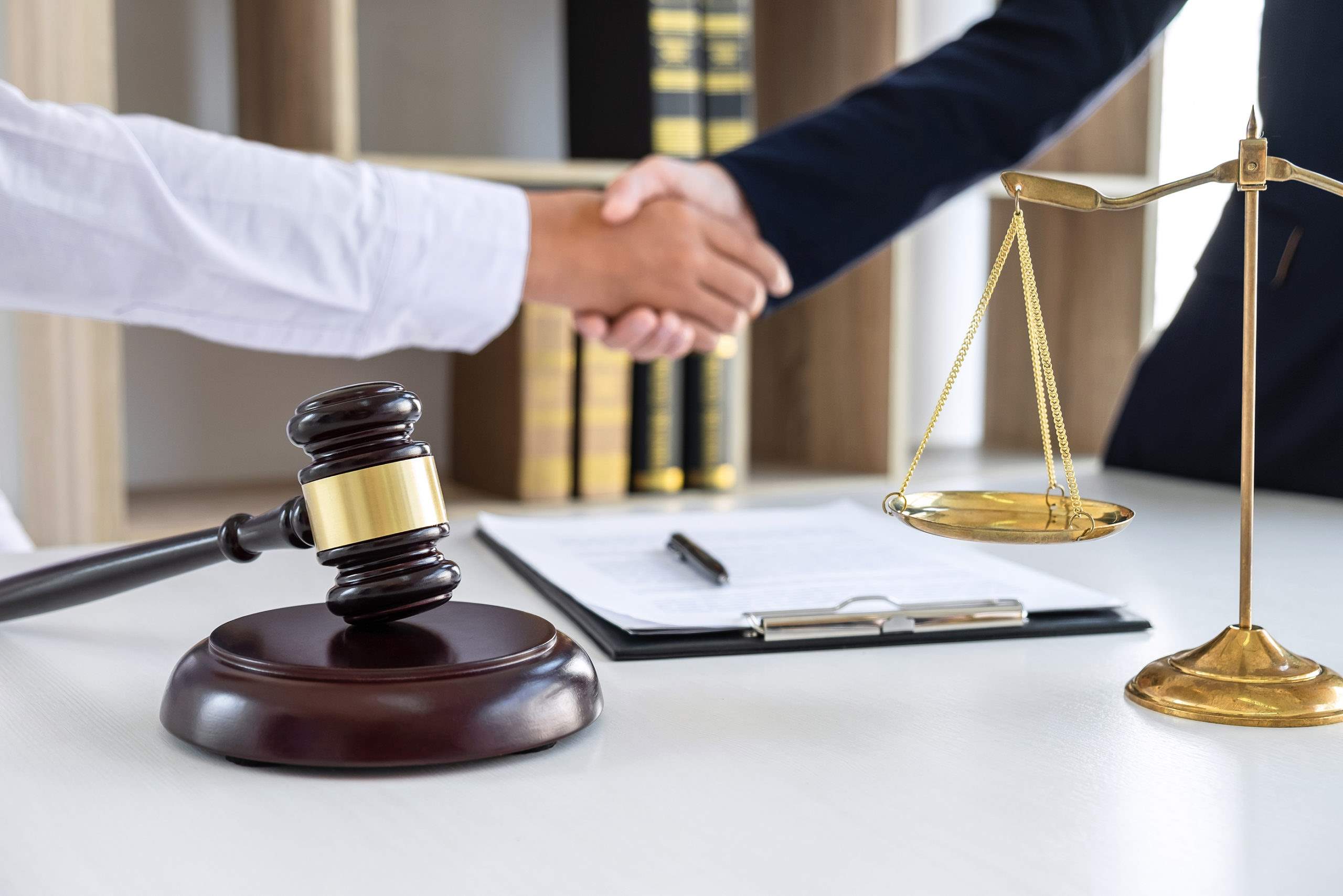 What Is the Difference Between an Attorney and a Lawyer