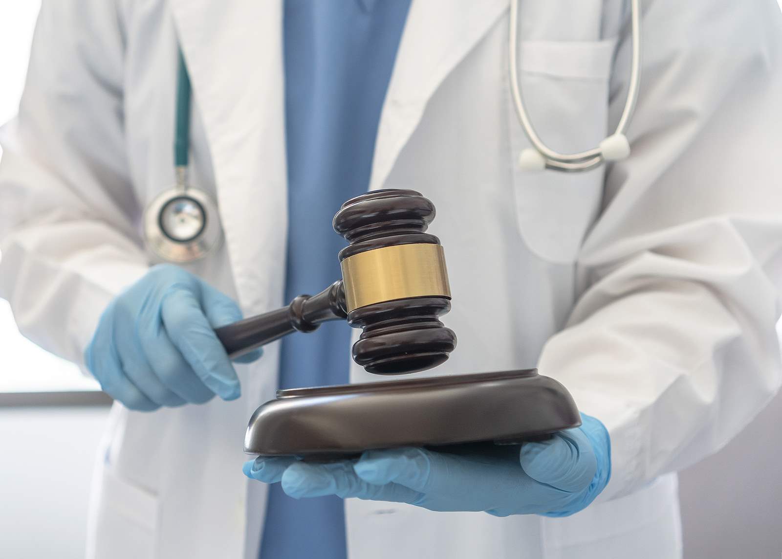 Medical Malpractice Lawyers: What Are They?